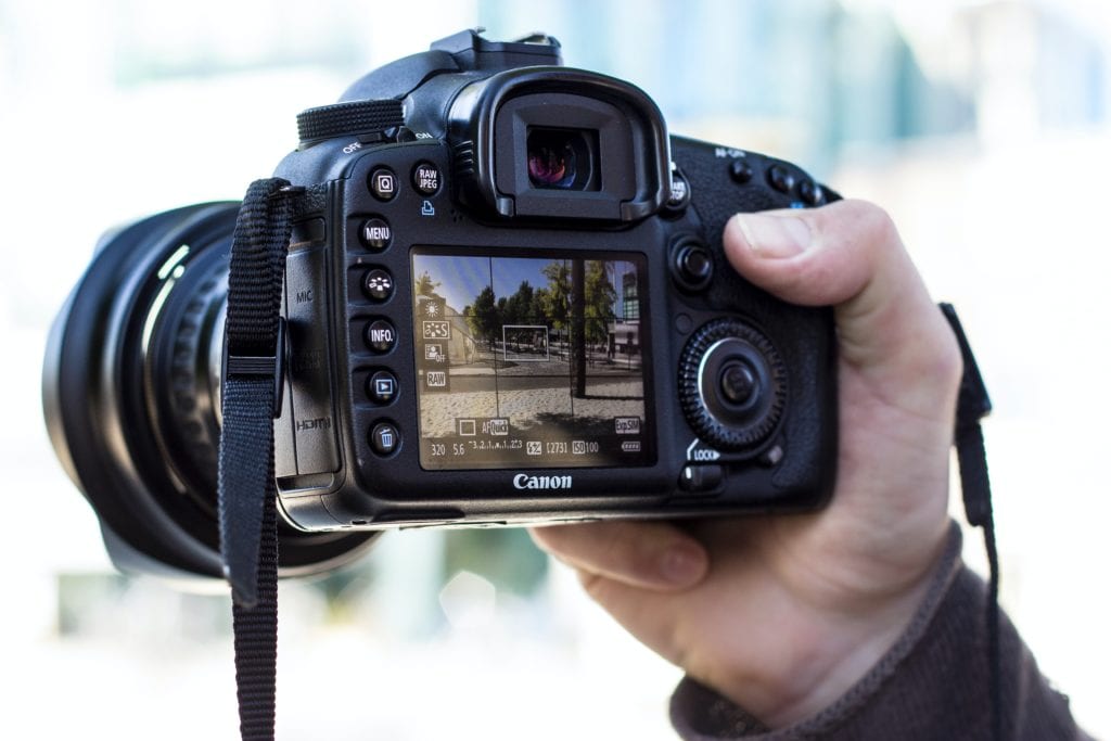 What is a DSLR Camera? The Beginner's Guide 5